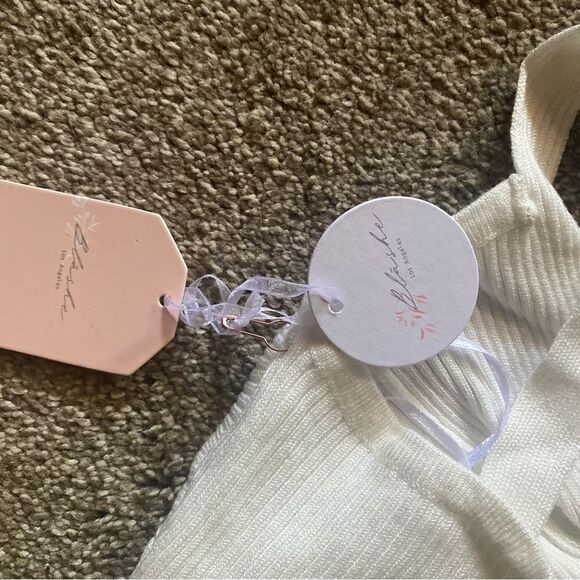 Blashe white crop top with straps. new - Picture 9 of 10
